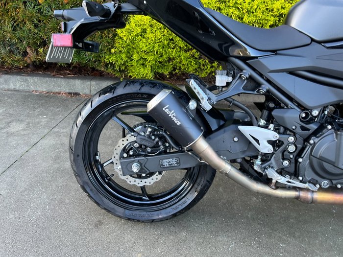 2022 Kawasaki Z400 Grey