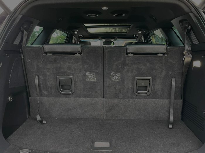 2022 Ford Everest Titanium