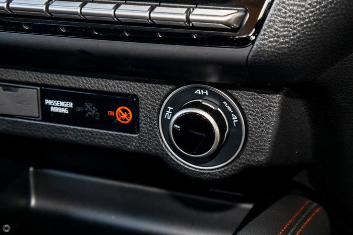 2025 Mazda BT-50 SP