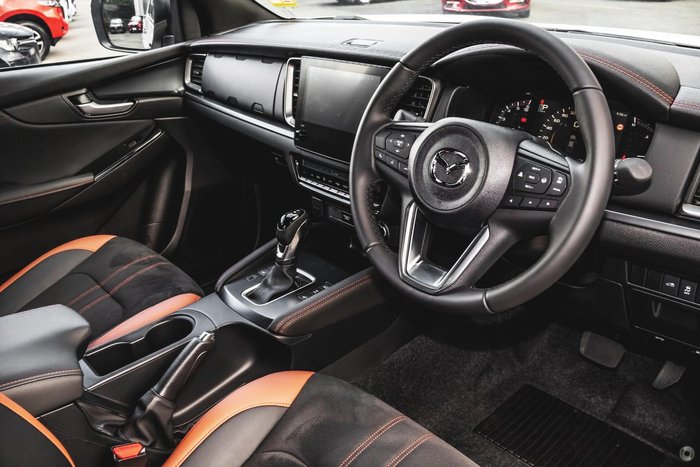 2025 Mazda BT-50 SP