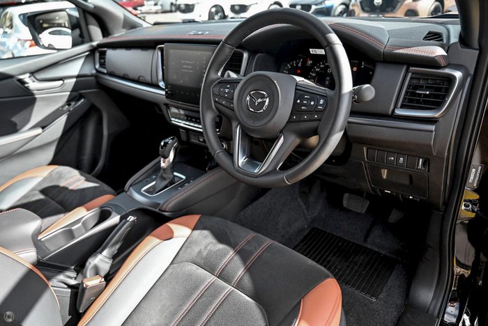 2025 Mazda BT-50 SP