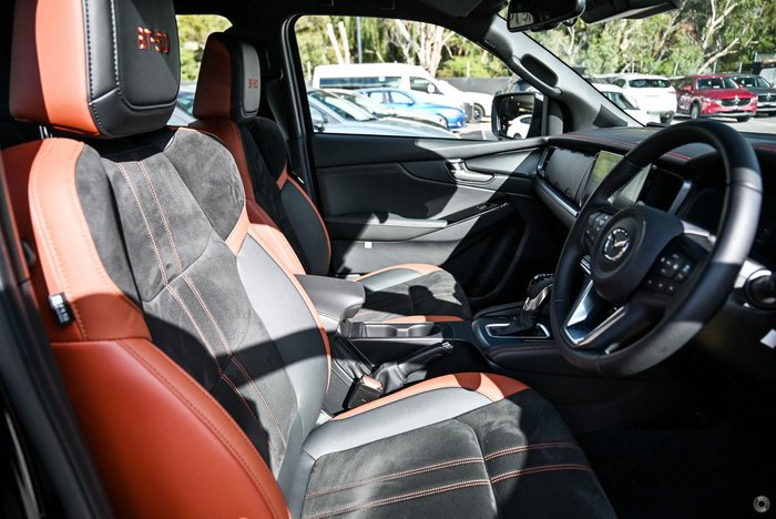 2025 Mazda BT-50 SP