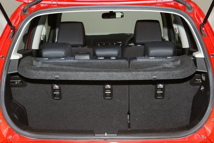 2013 Suzuki Swift GLX