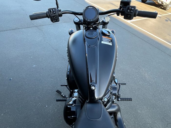 2023 Indian CHIEF DARK HORSE BLACK SMOKE
