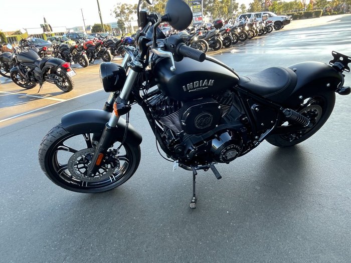 2023 Indian CHIEF DARK HORSE BLACK SMOKE