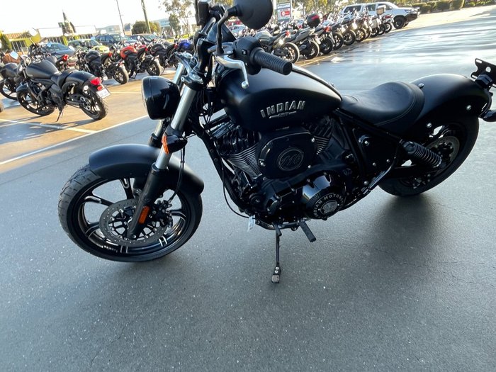 2023 Indian CHIEF DARK HORSE BLACK SMOKE