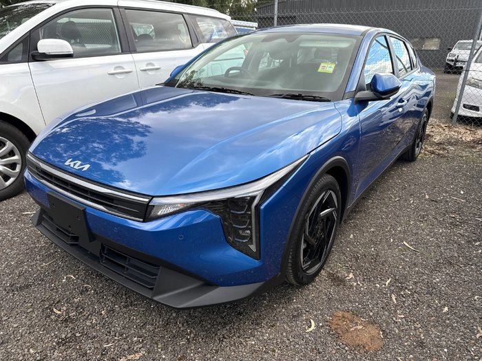 2025 Kia K4 Sport