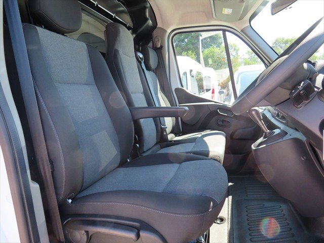 2025 Renault Master Pro 110kW