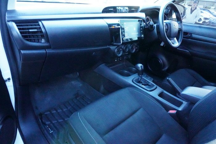 2021 Toyota Hilux SR