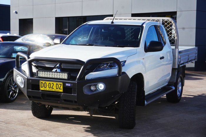 2022 Mitsubishi Triton GLX+