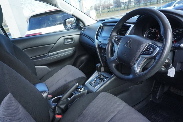 2022 Mitsubishi Triton GLX+