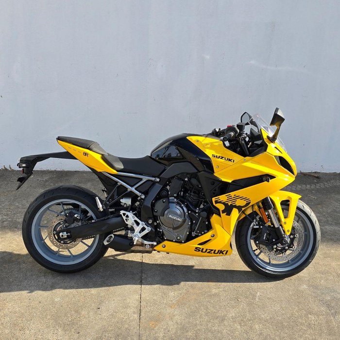 2025 Suzuki GSX-8R GSX-R Yellow