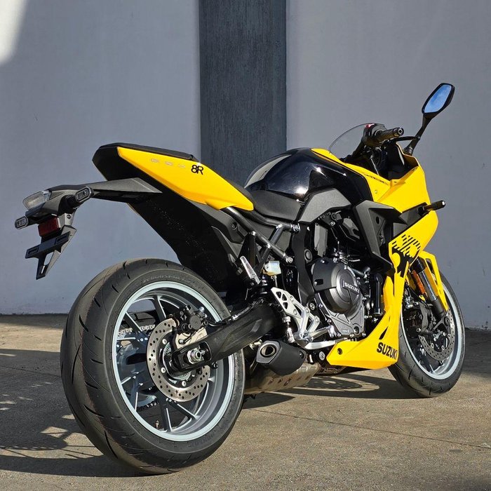2025 Suzuki GSX-8R GSX-R Yellow