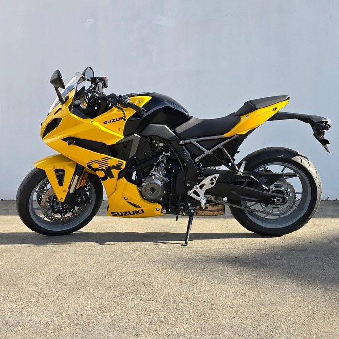 2025 Suzuki GSX-8R GSX-R Yellow