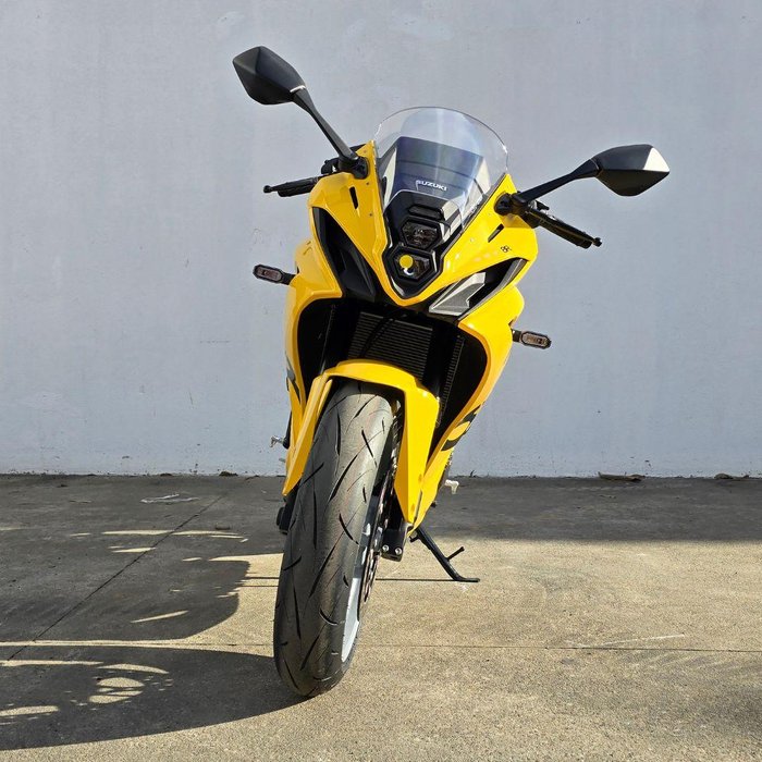 2025 Suzuki GSX-8R GSX-R Yellow