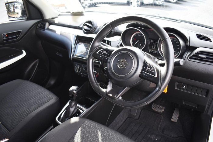 2023 Suzuki Swift GL AZ Series II Pure White