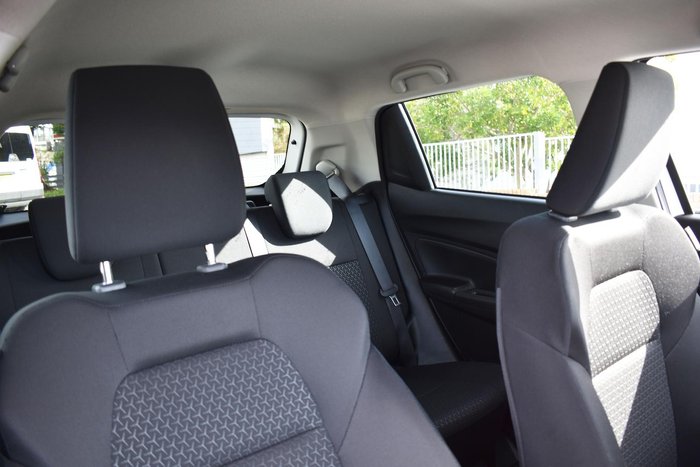 2023 Suzuki Swift GL AZ Series II Pure White