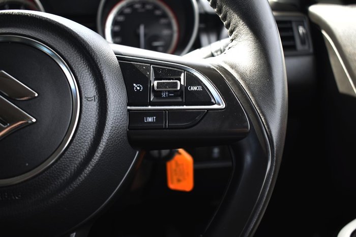 2023 Suzuki Swift GL AZ Series II Pure White