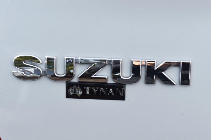 2023 Suzuki Swift GL AZ Series II Pure White