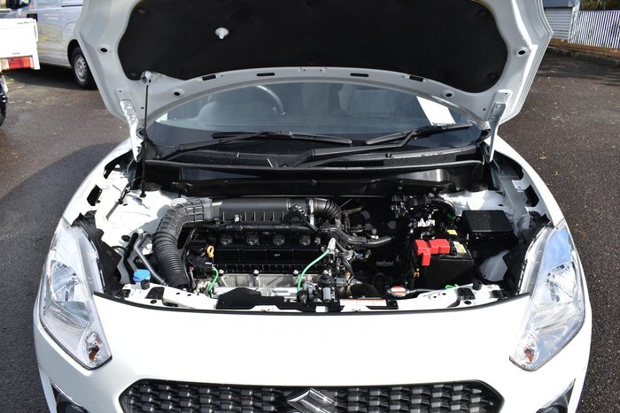 2023 Suzuki Swift GL AZ Series II Pure White