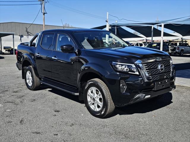 2025 NISSAN D23 ST NAVARA 4X4 2.3 DSL AUTO DC ST BLACK STAR