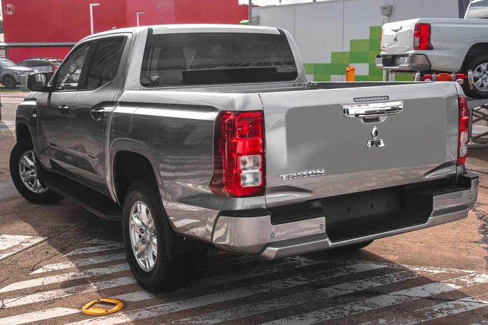 2024 Mitsubishi Triton GLX+