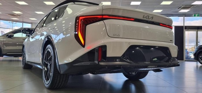 2024 Kia K4 GT-Line