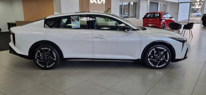 2024 Kia K4 GT-Line