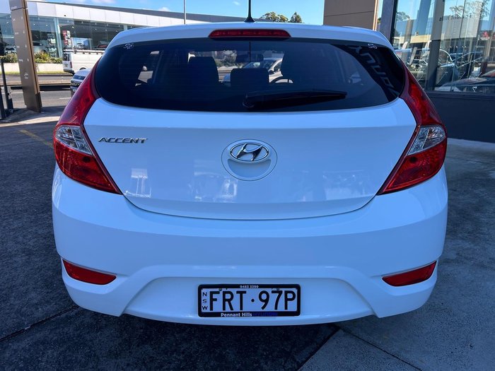 2014 Hyundai Accent Active