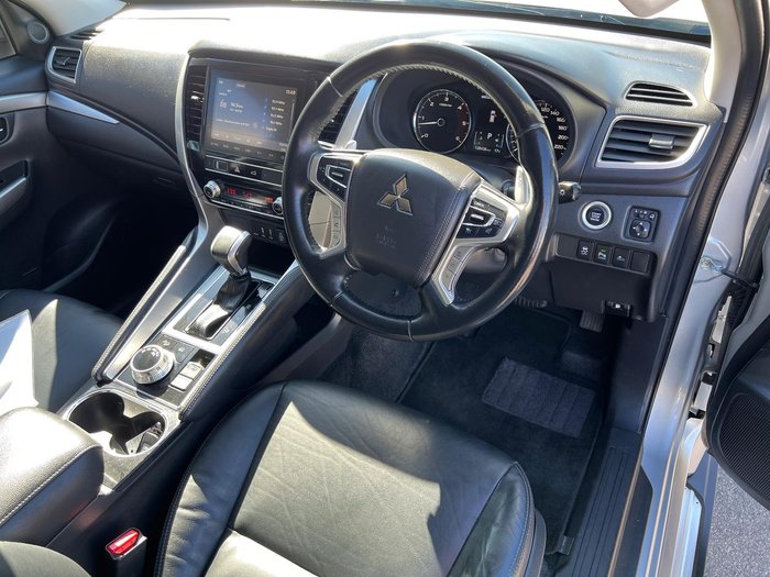 2020 Mitsubishi Pajero Sport GLS