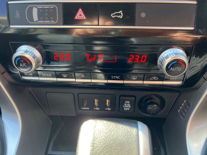2020 Mitsubishi Pajero Sport GLS