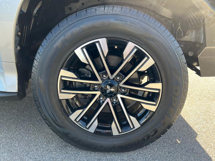 2020 Mitsubishi Pajero Sport GLS