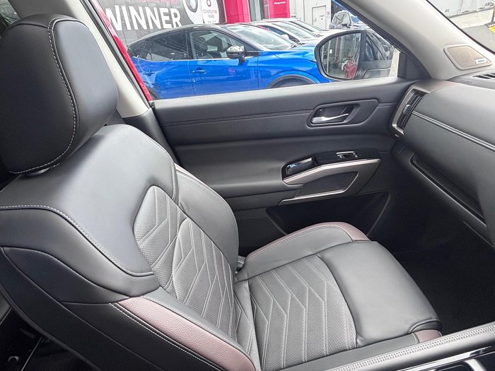 2024 Nissan Pathfinder Ti-L R53 MY24 4X4 On Demand Scarlet Ember/Super Black