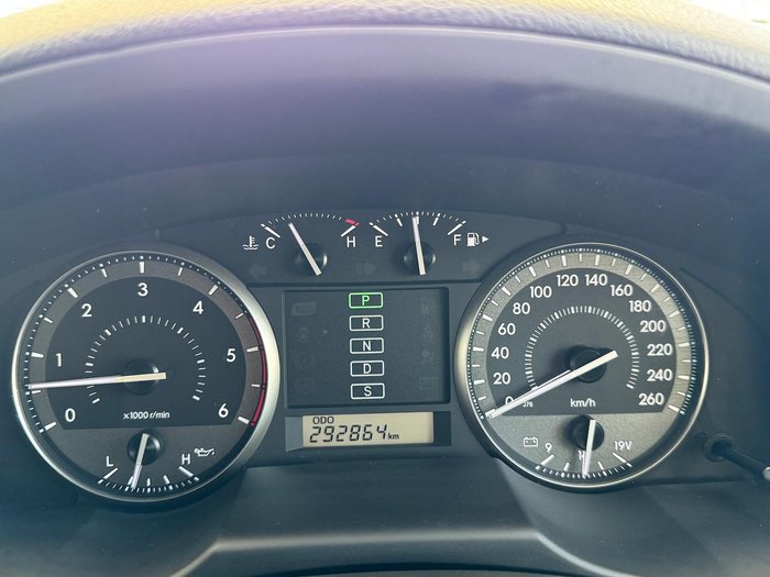2012 Toyota Landcruiser GXL