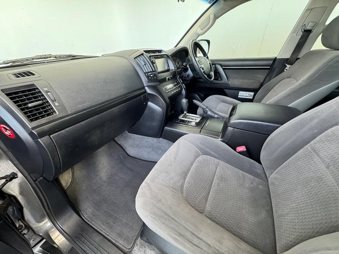 2012 Toyota Landcruiser GXL