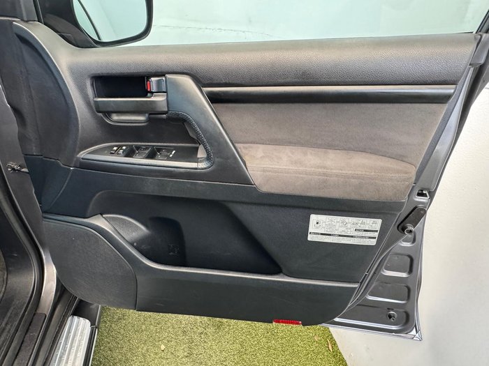 2012 Toyota Landcruiser GXL