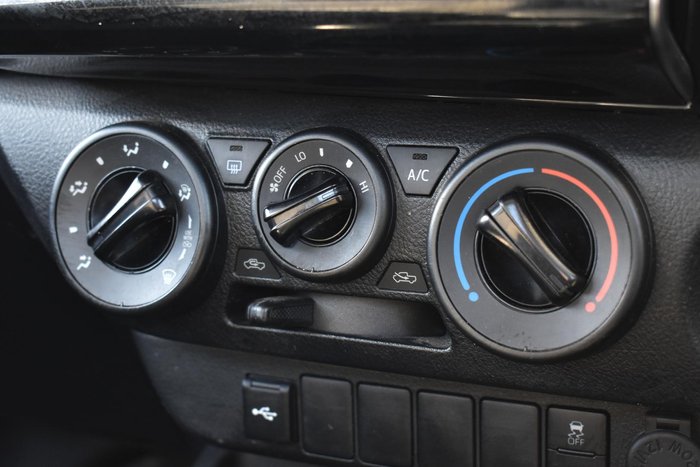 2023 Toyota Hilux Workmate