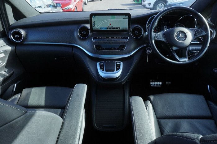 2022 Mercedes-Benz V-Class V300 d AMG Avantgarde