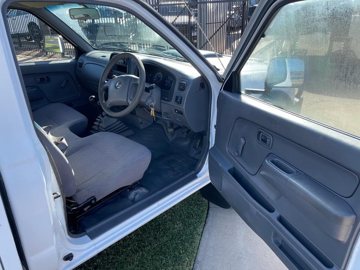 2008 Nissan Navara DX