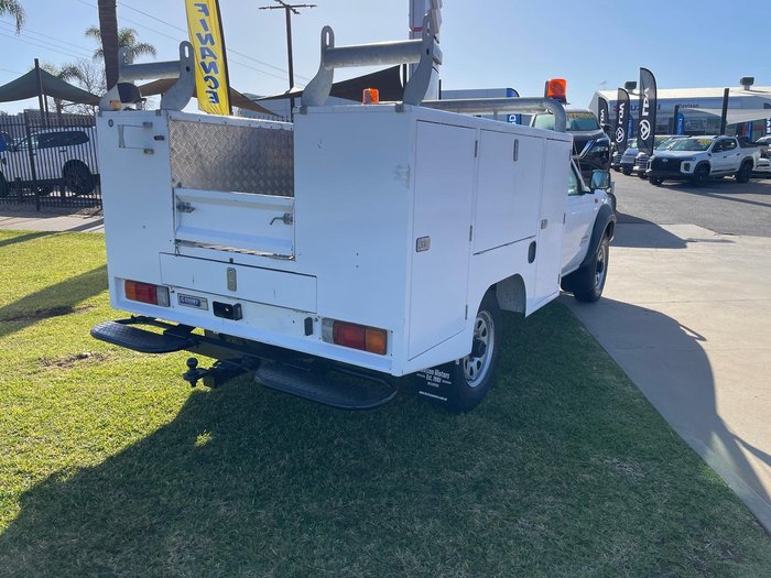 2008 Nissan Navara DX