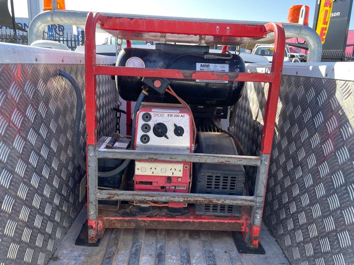 2008 Nissan Navara DX