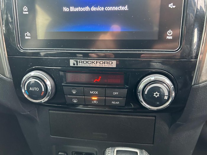 2020 Mitsubishi Pajero Exceed