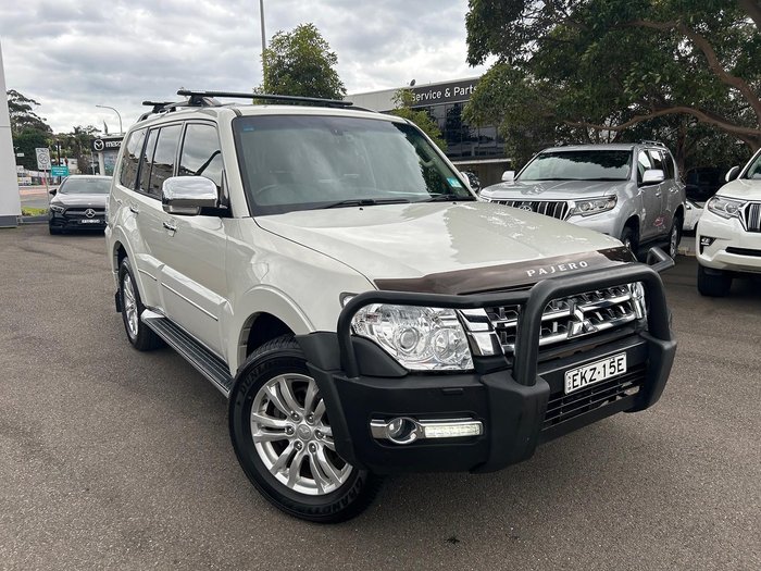 2020 Mitsubishi Pajero Exceed