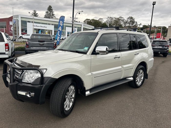 2020 Mitsubishi Pajero Exceed
