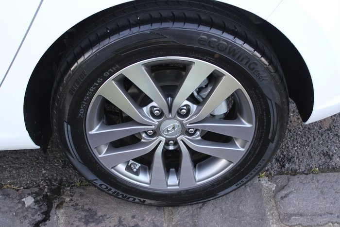 2019 Hyundai i30 Active PD2 MY20 Polar White
