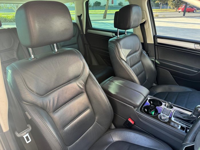 2015 Volkswagen Touareg V6 TDI 7P MY16 Four Wheel Drive Canyon Grey