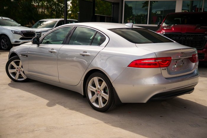 2016 Jaguar XE 20t Prestige