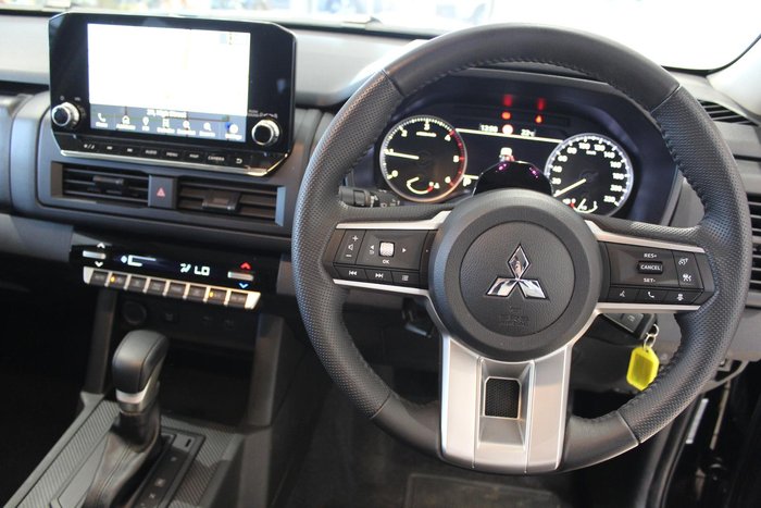 2025 Mitsubishi Triton GLX-R
