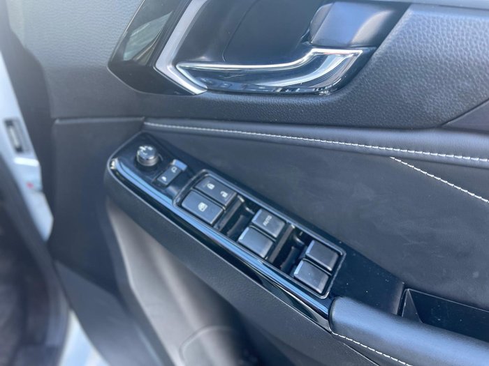 2022 Isuzu MU-X LS-T