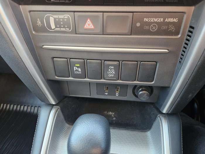 2023 Mitsubishi Triton GLX+